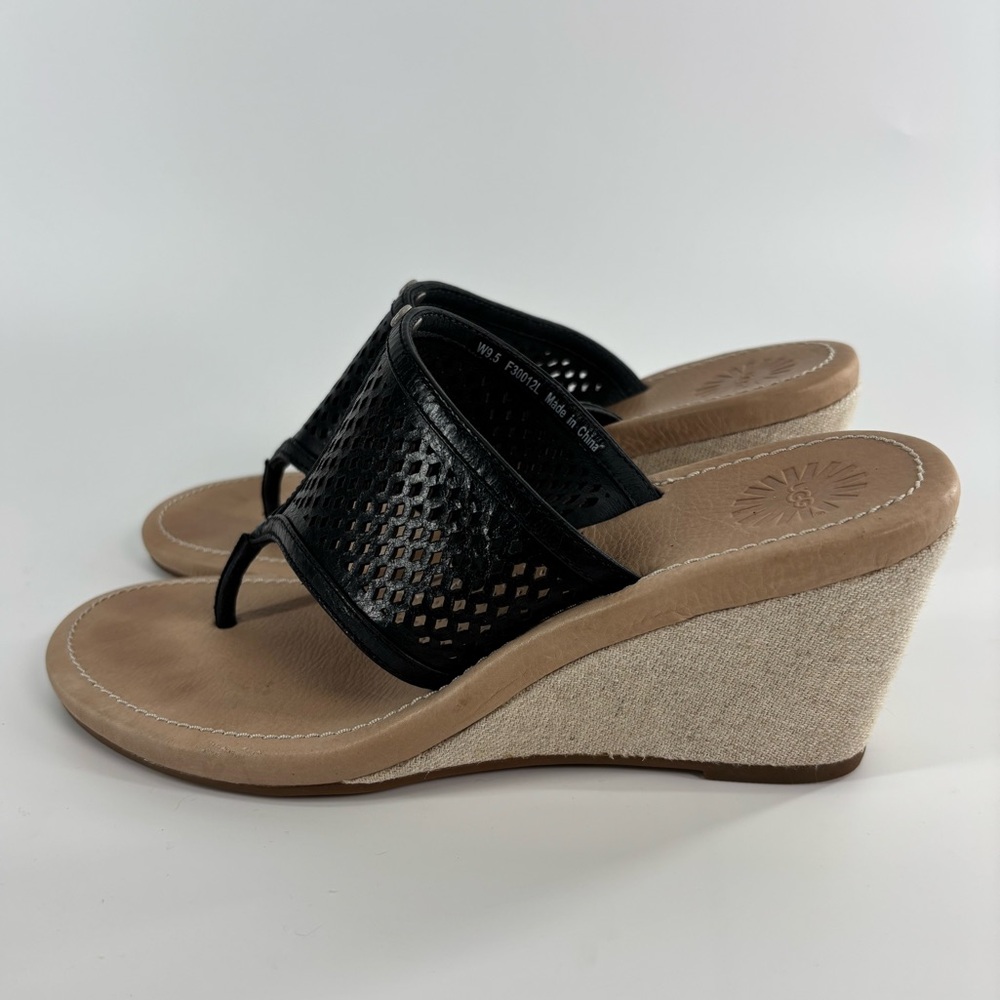 Ugg Solena leather wedge sandals black 9.5 *Runs small, fits like an 8